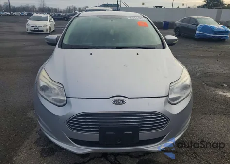 2017 Ford Focus Bev z USA, uszkodzony, nr VIN 1FADP3R46HL245518
